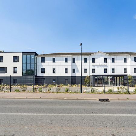 Hotel Akena Pierrelaye Exterior photo